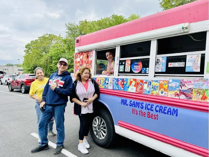 Mr. Sams Ice Cream Truck Picture 7