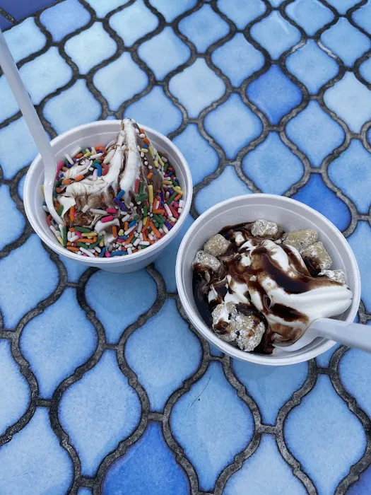 Suzy's Sips & Scoops Picture 8