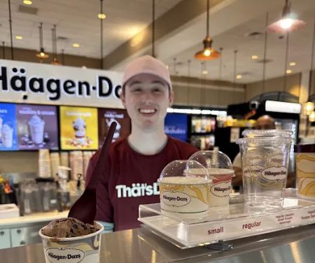 Haagen-Dazs Ice Cream & Coffee