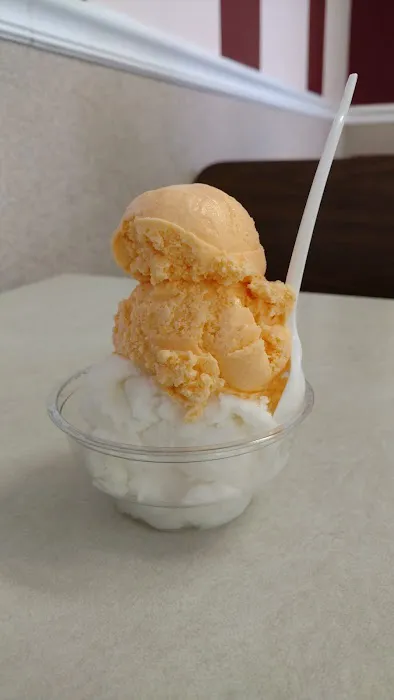 Woody's Ice Cream Place Picture 2