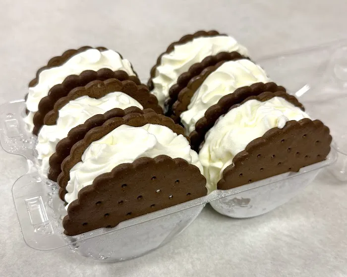 Woody's Ice Cream Place Picture 8