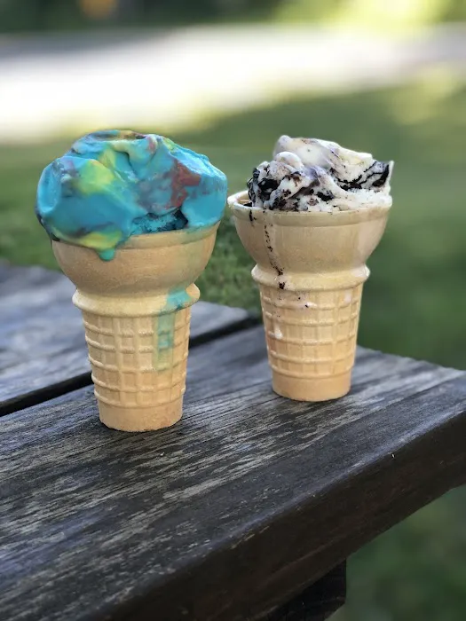 Killino’s Riverside Ice cream Picture 1