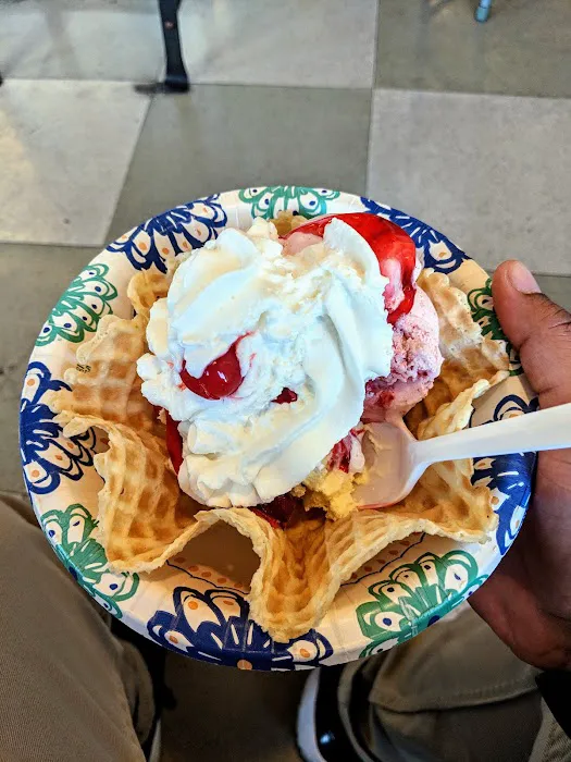 Five Pennies Creamery Picture 5
