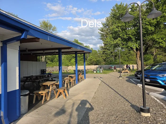 Del's Roadside Picture 4