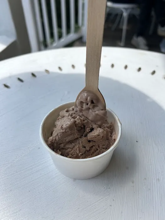 Sweet Dreams Organic Ice Cream Picture 2