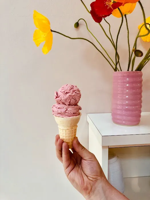Fortunes Ice Cream Picture 7