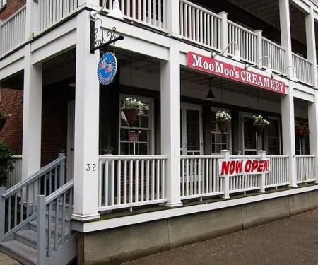 Moo Moo's Creamery - The Worldu2019s Best Ice Cream Shop