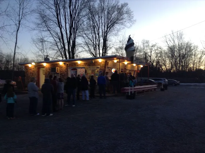 Joe's Dairy Bar & Grill Picture 5