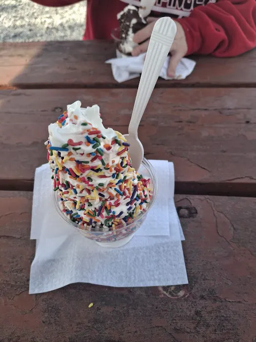 Joe's Dairy Bar & Grill Picture 3