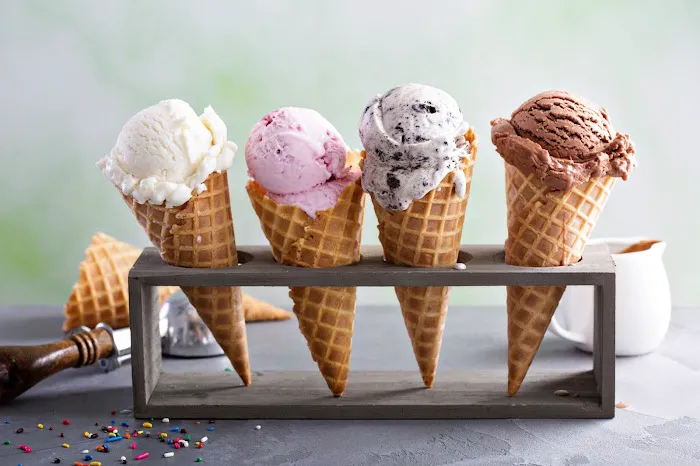 Hudson's Ice Cream Café Picture 1