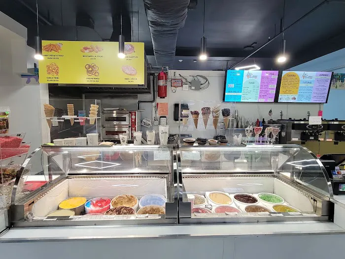 Hudson's Ice Cream Café Picture 2
