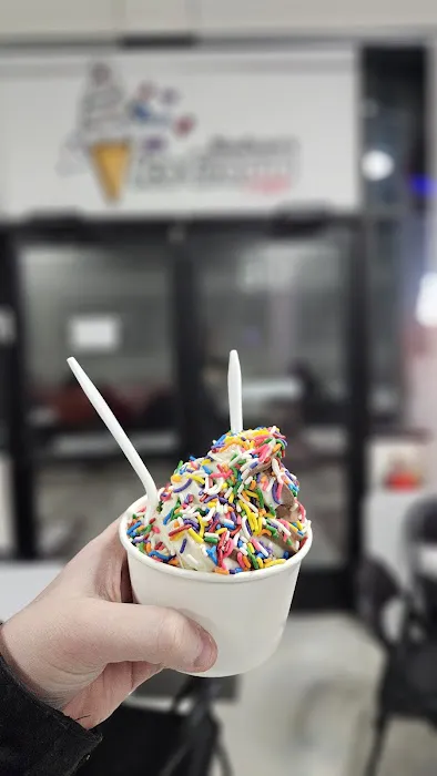 Hudson's Ice Cream Café Picture 9