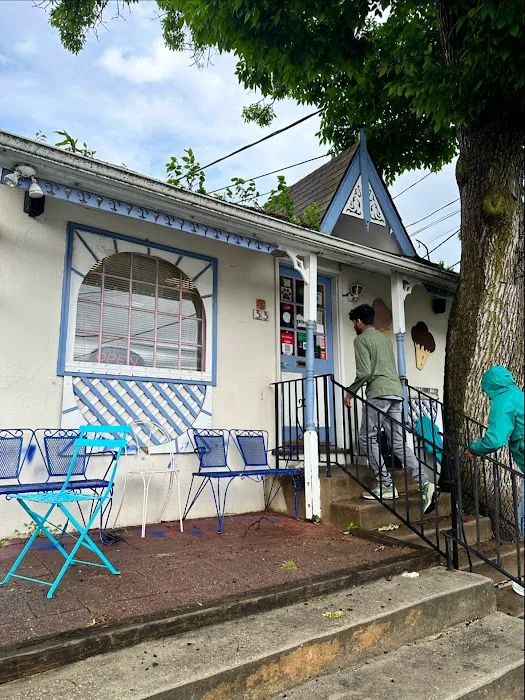 Dreams Ice Cream Factory At Glenside LLC Picture 8