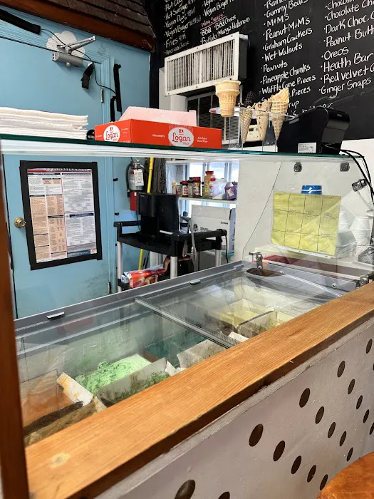 Dreams Ice Cream Factory At Glenside LLC Picture 7