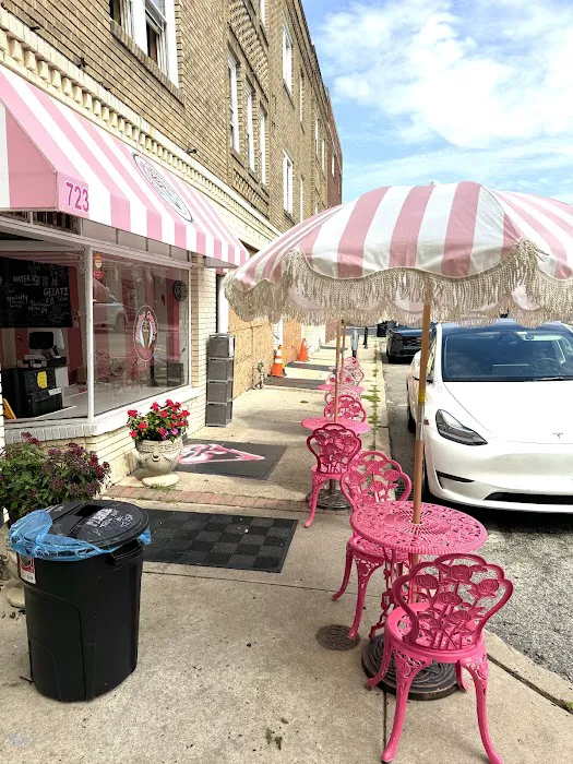 Grandma Jannah’s Ice Cream Parlor Picture 9