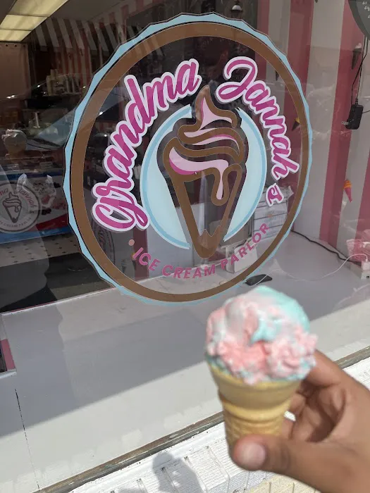 Grandma Jannah’s Ice Cream Parlor Picture 6