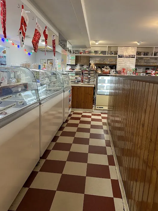 Uncle Ed's Creamery Picture 5
