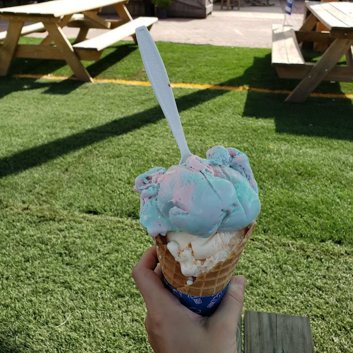 Uncle Dave’s Homemade Ice Cream Picture 9