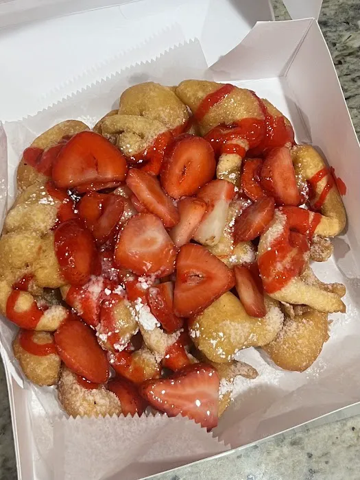 Curly’s Carnival Eats and Creamery Picture 8