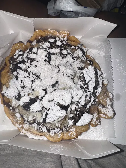 Curly’s Carnival Eats and Creamery Picture 2