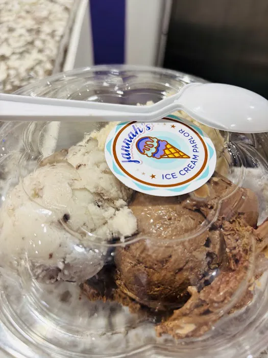 Jannah’s Ice Cream Parlor Picture 2