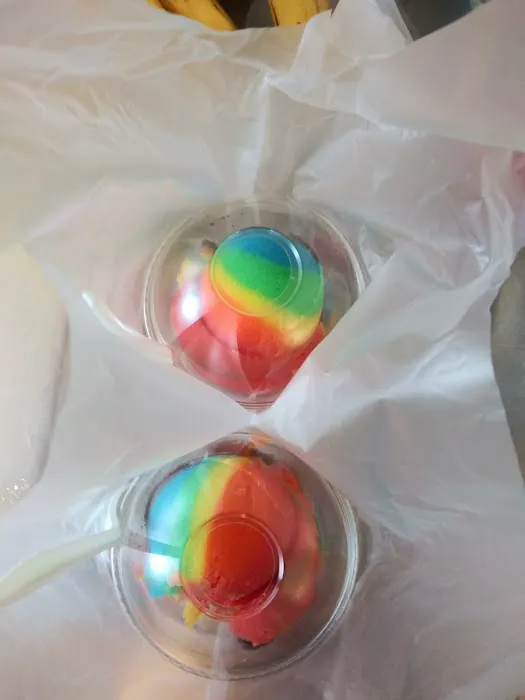 Gina’s water ice Picture 2