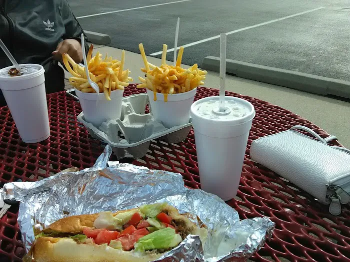 Don & Bert's Custard Stand Picture 4