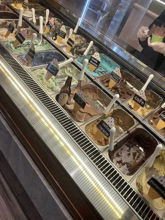 Gio’s Gelato & Espresso Bar Picture 10