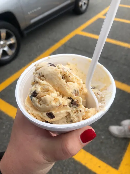 Ernie's Ice Cream Picture 2