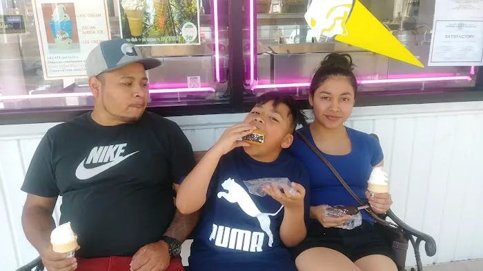 Ernie's Ice Cream Picture 6