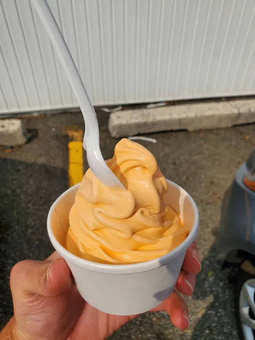 Ernie's Ice Cream Picture 4