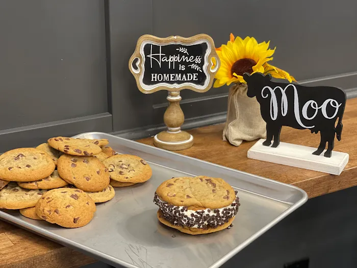Hometown Creamery Picture 10