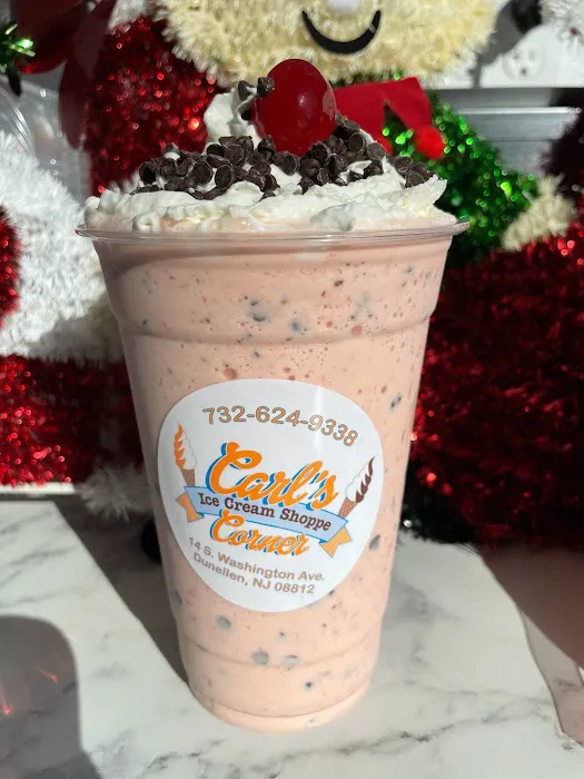 Carl's Corner Ice Cream Shoppe Picture 1