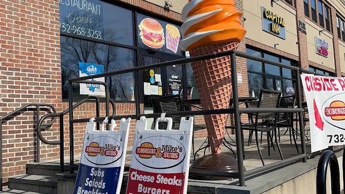 Carl's Corner Ice Cream Shoppe Picture 9