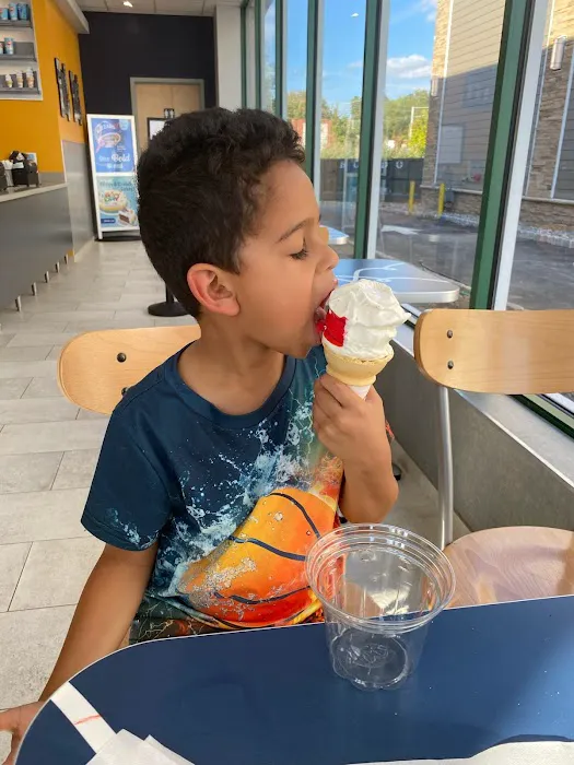 Dairy Queen Picture 1