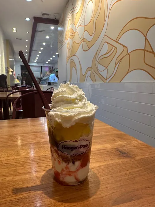 Häagen-Dazs Ice Cream Shop Picture 2