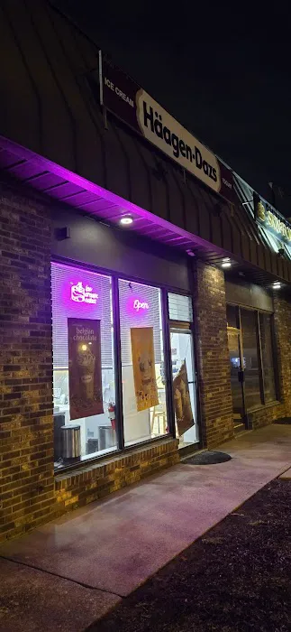 Häagen-Dazs Ice Cream Shop Picture 1