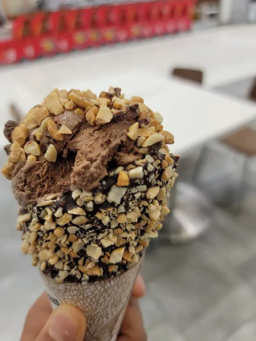 Häagen-Dazs Ice Cream Shop Picture 1