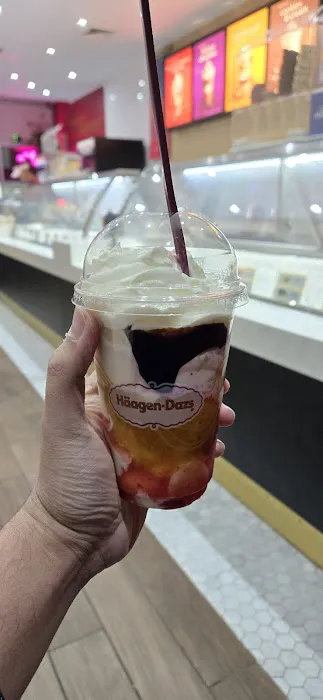 Häagen-Dazs Ice Cream Shop Picture 2