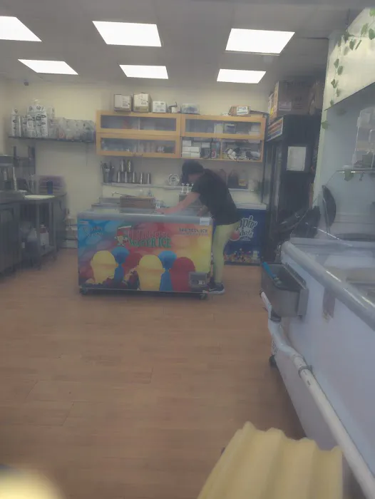 Ice Cream Shop Picture 10
