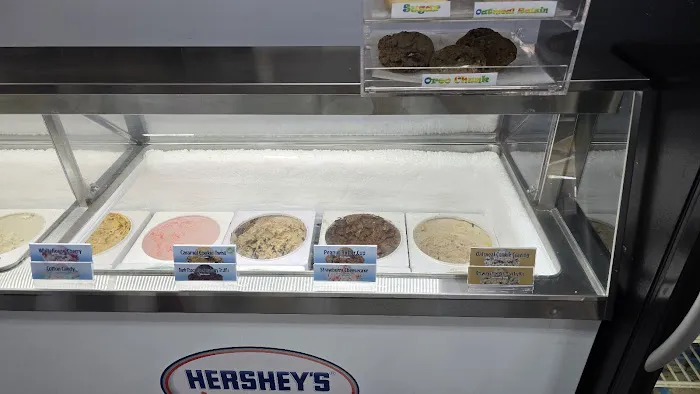 Mommom's Ice Cream Picture 4