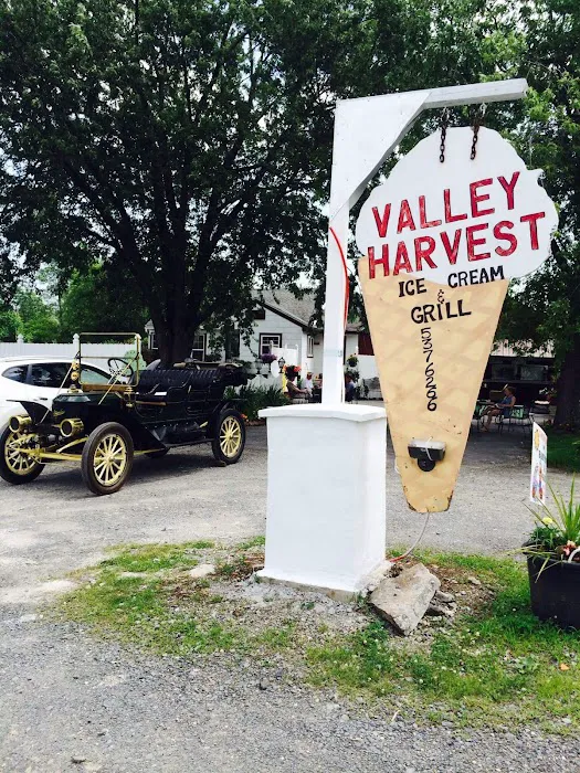 Valley Harvest Ice Cream & Grill Picture 1