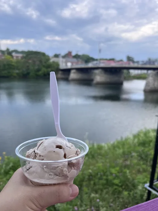 Cone E Island Ice Cream Picture 3