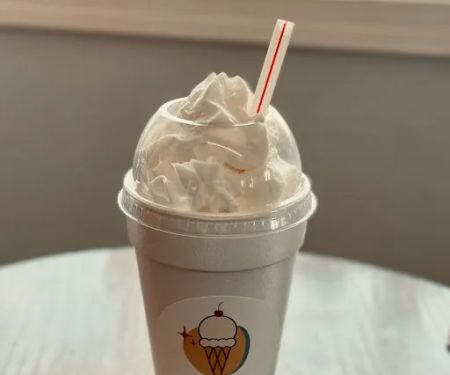 Polly's Ice Cream & Espresso