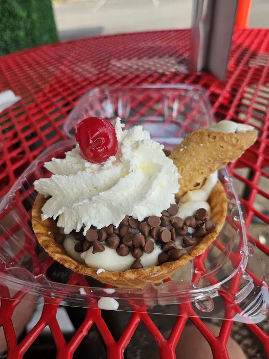 Richman's Ice Cream & Burger Co. Picture 5