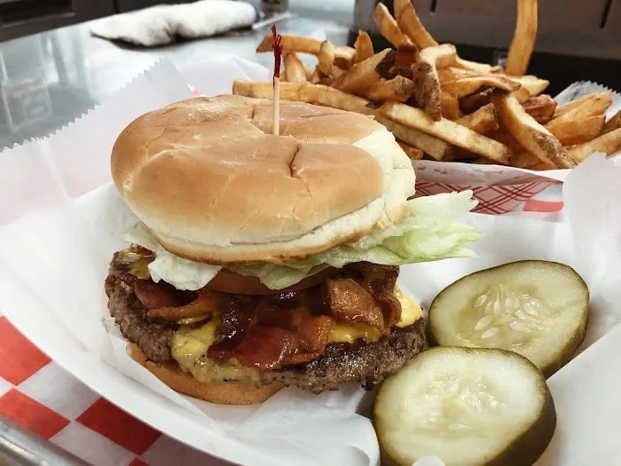 Richman's Ice Cream & Burger Co. Picture 8
