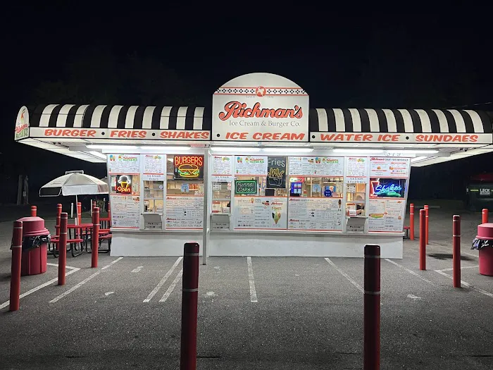 Richman's Ice Cream & Burger Co. Picture 3