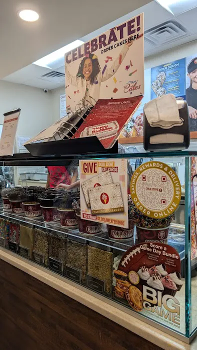 Cold Stone Creamery Picture 5