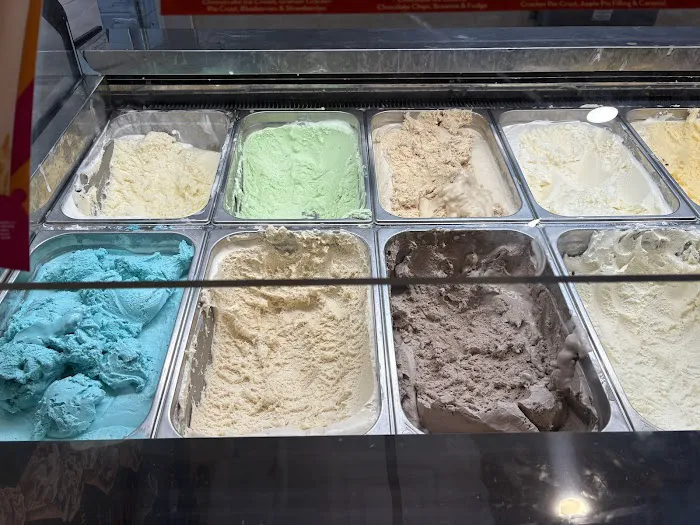 Cold Stone Creamery Picture 6