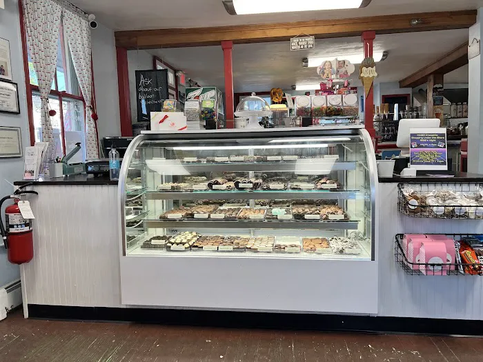 Cherry On Top Ice Cream Shoppe Picture 10